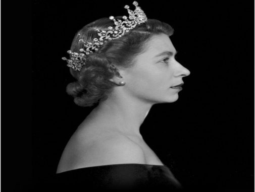 Queen Stamp1